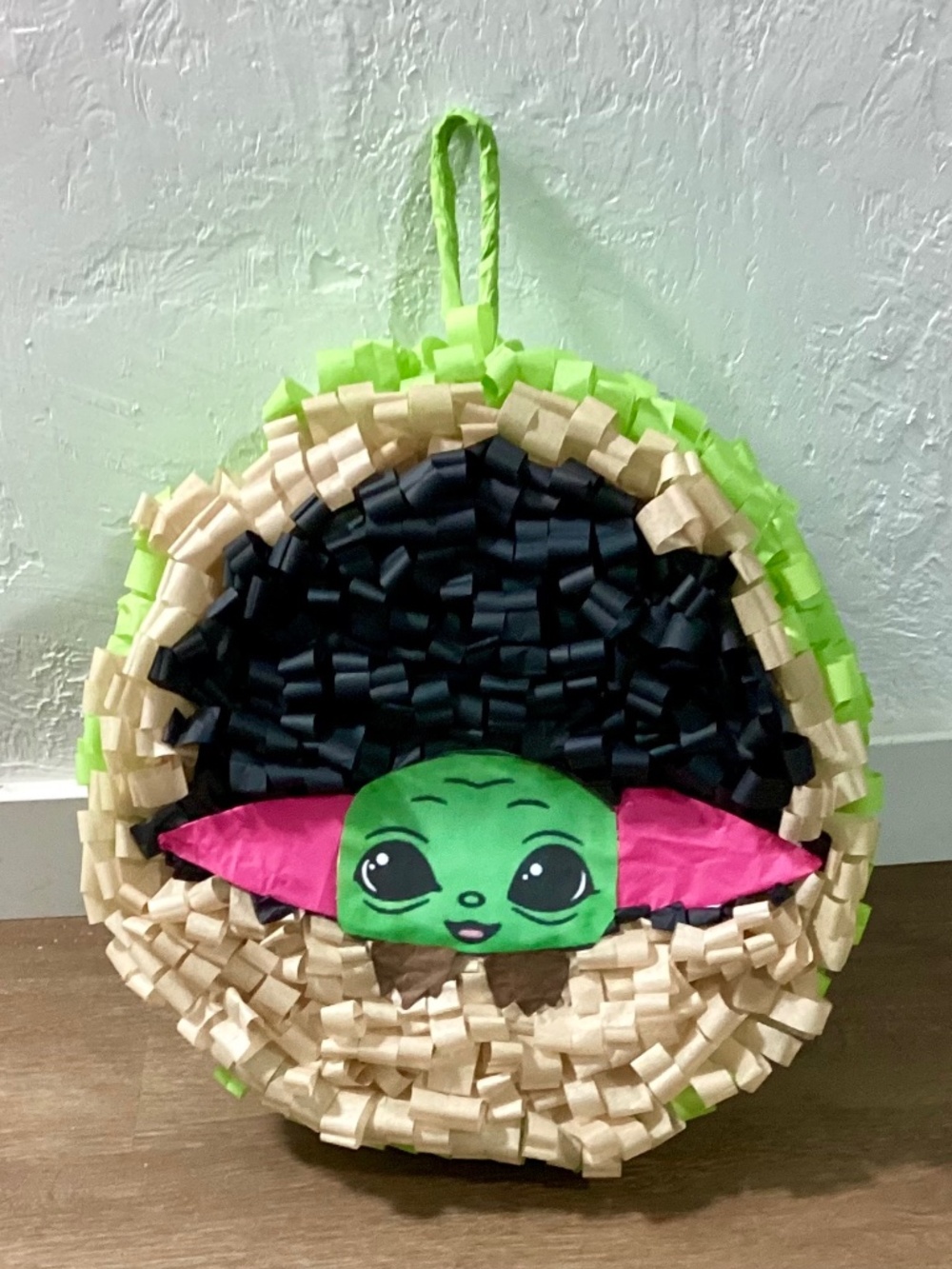 Star Wars Mandalorian Grogru Baby Yoda Ball  Pinata